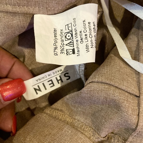 She in cuffed pants size small - Picture 5 of 5